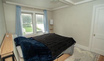 239 241 Elm St, Bennington, VT 05201