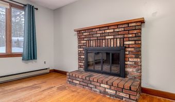 10 Jonathan Dr, Ayer, MA 01432