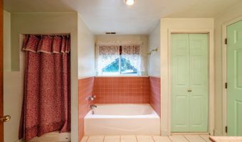 178 Sunset Ave, Buffalo, WY 82834