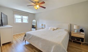 9 ELNA Ct, Bayonne, NJ 07002