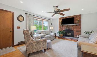 3 King St, Bristol, RI 02809