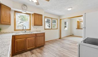 2111 3rd Ave SE, Austin, MN 55912