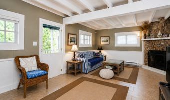 12 Grove Way, Clinton, CT 06413