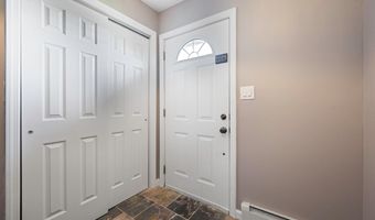 280 S Bayview Ave, Amityville, NY 11701