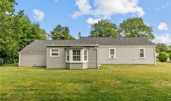 12 Terrace Dr, Bristol, RI 02809