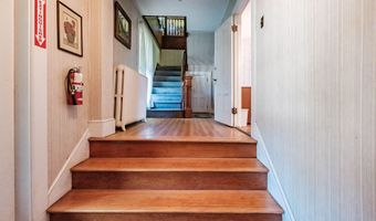 146 State St, Augusta, ME 04330