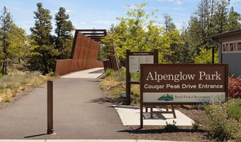 20693 SE Cougar Peak Dr, Bend, OR 97702