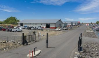 10915 W Fast Lane Rd, Airway Heights, WA 99001