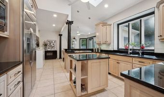 925 N River Rd, Algonquin, IL 60102