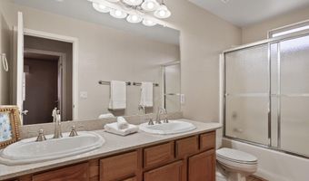 1048 W ELGIN St, Chandler, AZ 85224