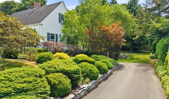 118 Poplar St, Bangor, ME 04401