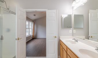 24635 KINGS CANYON Sq, Aldie, VA 20105