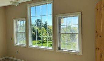 20 Monument Rd, Abbot, ME 04406