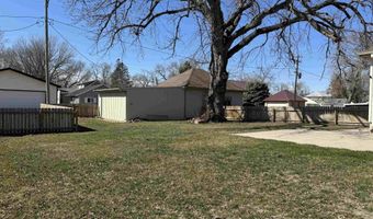 201 S Broadway Ave, Marion, SD 57043
