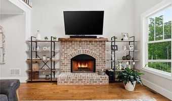 180 Laurel Ridge Ln, Ball Ground, GA 30107