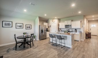 713 Breckenridge Park Dr, Alvarado, TX 76009