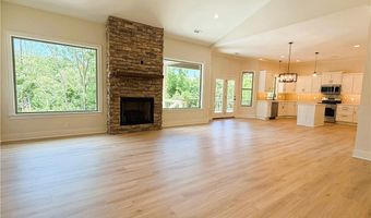 27 Blairgowrie Dr, Bella Vista, AR 72715