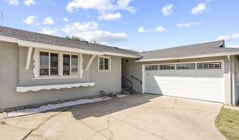 8721 Adriana St, Spring Valley, CA 91977
