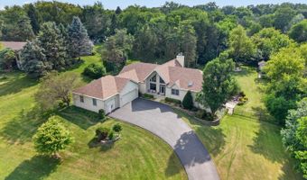 11923 Devonshire St, Algonquin, IL 60102