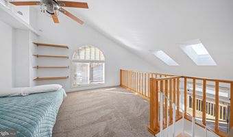 2106 CHESAPEAKE HARBOUR Dr 202, Annapolis, MD 21403