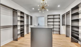 2707 1st St, Arnolds Park, IA 51331