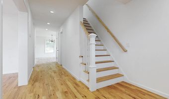 55 B Moulthrop St, Ansonia, CT 06401