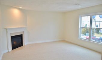 200 Roger Williams Ave 409, East Providence, RI 02916