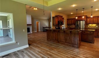 17 Miller Dr, Bella Vista, AR 72715