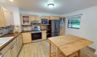 17285 RUSTIC Ln, Brookings, OR 97415