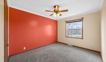 504 S Linn St, Anamosa, IA 52205