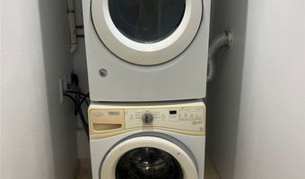 920 Leighton St, Honolulu, HI 96821