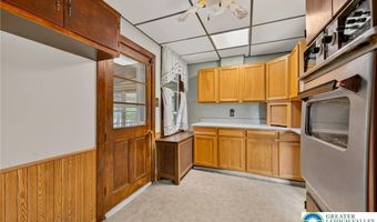 2831 W Columbia St, Allentown, PA 18104