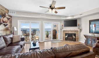 401 Bay Shore Dr 17B, Barnegat, NJ 08005