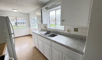 866 Warrington Rd, Akron, OH 44320