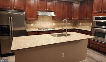 25146 HARPENDEN Ter, Aldie, VA 20105