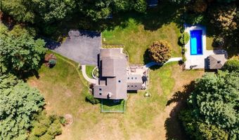 39 Sumner Brown Rd, Cumberland, RI 02864