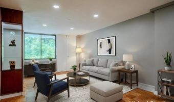 4390 LORCOM Ln #102, Arlington, VA 22207