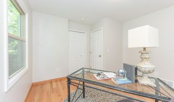 2728 Kimberley Rd, Ann Arbor, MI 48104