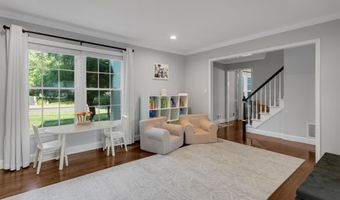 34 Green Meadow Blvd, Middletown, NJ 07748