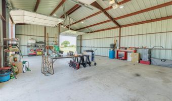 121 County Road 2571, Alvord, TX 76225
