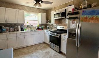 1107 S 11TH St, Artesia, NM 88210