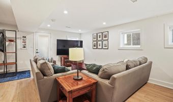 1410 C St NE, Washington, DC 20002