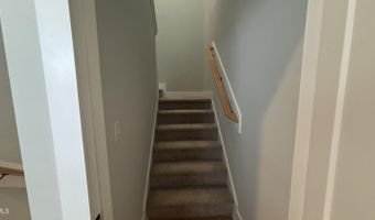 200 E Moore St D, Apex, NC 27502