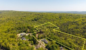 16 Bel Aire Ln, Canton, CT 06019