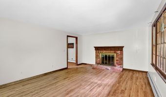 70 Smith Ln, Burlington, CT 06013