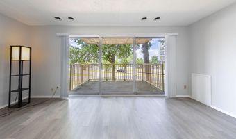 2600 INDIAN Dr 2B, Alexandria, VA 22303