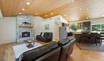 54601 WINTERBERRY Dr, Bandon, OR 97411