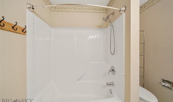 38 A N Woodard Ave, Absarokee, MT 59001