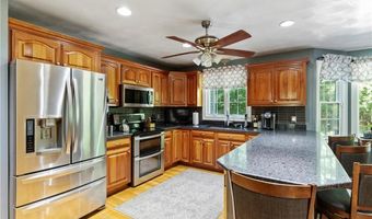 55 Little Pond County Rd, Cumberland, RI 02864