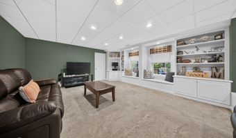 25 Winding Trl, Cheshire, CT 06410